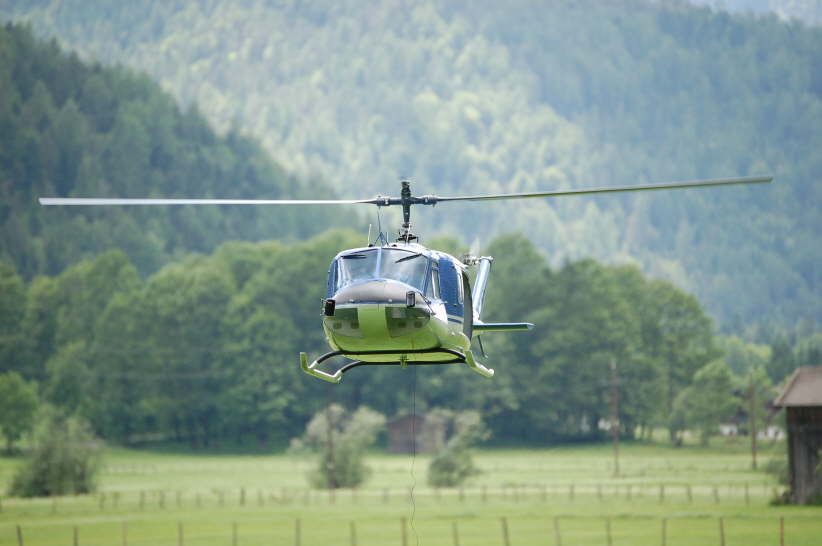 Extrem diese grosse Bell 205