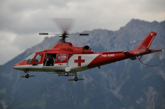 Agusta vor Dreischwestern