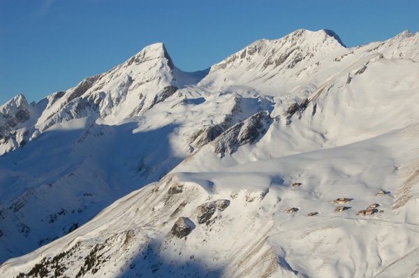 Super diese Berge aus dem Heli