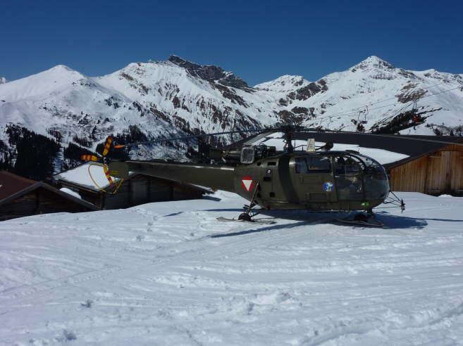 Alouette III im Bergpanorama